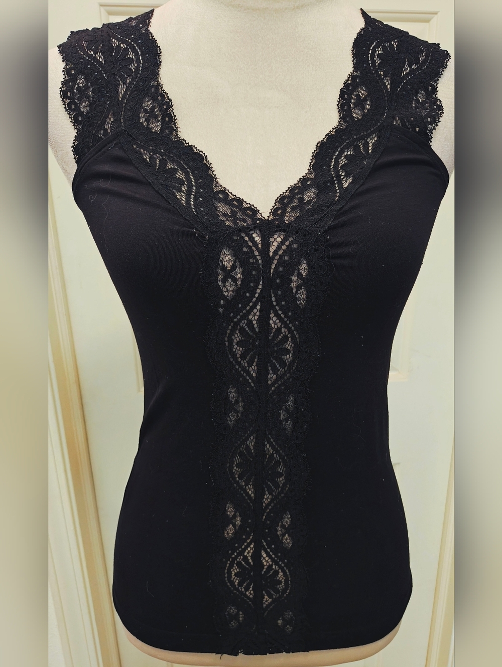 Vintage Charlotte Russe Black Tank Top w Lace Trim and Cut Out Front.